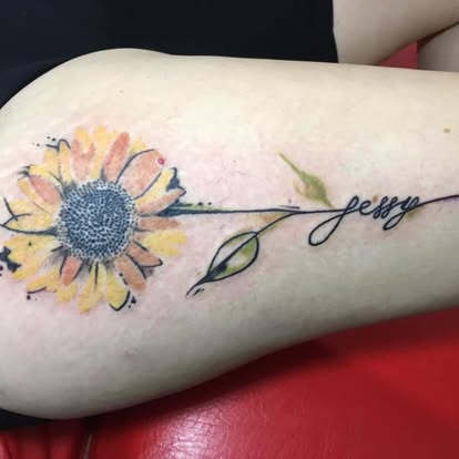 Tatuaje estilo Fine Line por Chez Bippy Tattoo