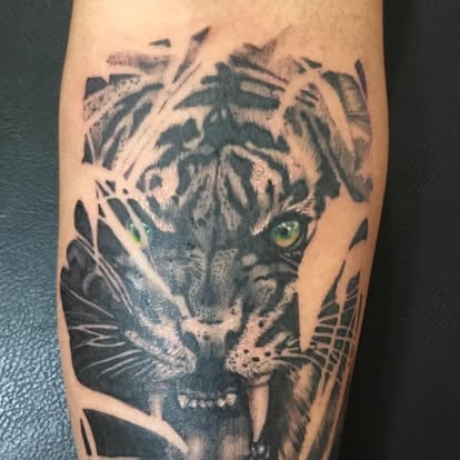 Tatuaje estilo Realismo por Chez Bippy Tattoo